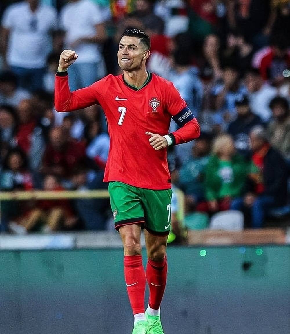 亚博官网-C罗重要时刻刷新纪录，C9带队取胜！全场沸腾不已-亚博官网